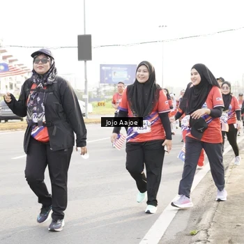 Runner Photo 6030846
