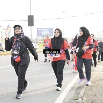 Runner Photo 6030847