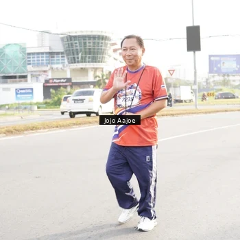 Runner Photo 6030849