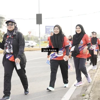 Runner Photo 6030850
