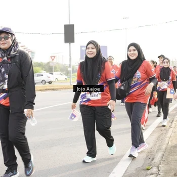 Runner Photo 6030852