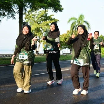 Runner Photo 6030856