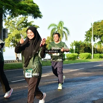 Runner Photo 6030859