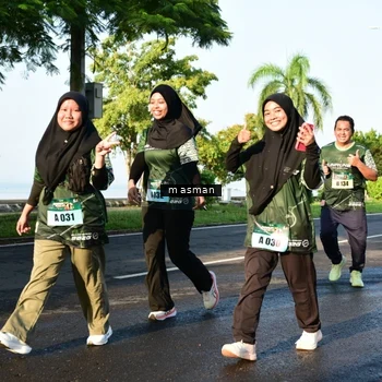 Runner Photo 6030860