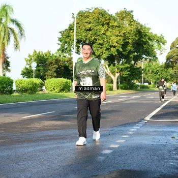 Runner Photo 6030870