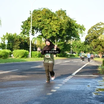 Runner Photo 6030876