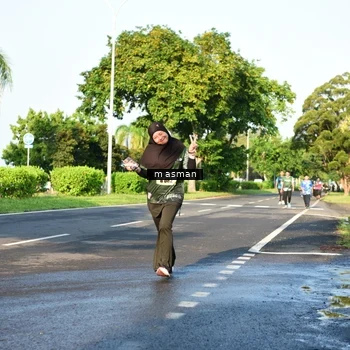 Runner Photo 6030877