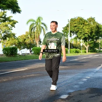 Runner Photo 6030880