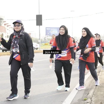 Runner Photo 6030884