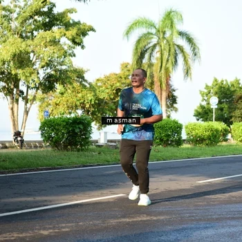 Runner Photo 6030903