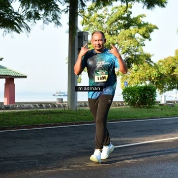 Runner Photo 6030904