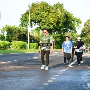 Runner Photo 6030910