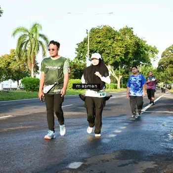 Runner Photo 6030919