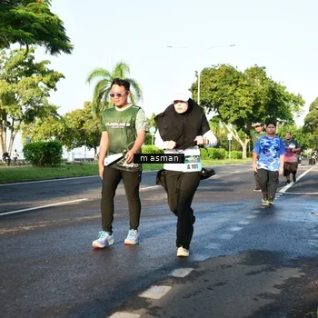 Runner Photo 6030922