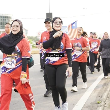 Runner Photo 6030935