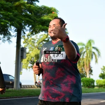 Runner Photo 6030955