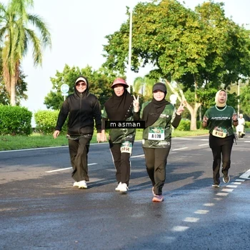 Runner Photo 6030965
