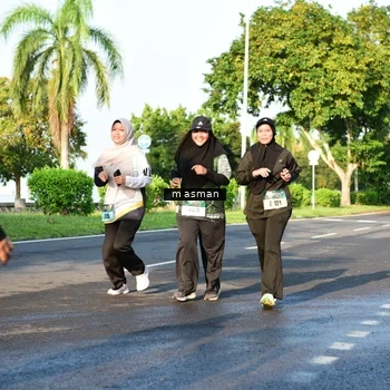 Runner Photo 6031007