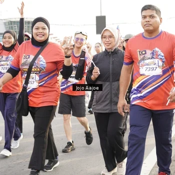 Runner Photo 6031023