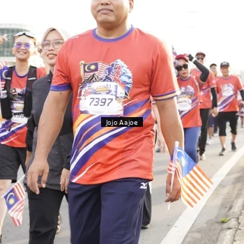 Runner Photo 6031030