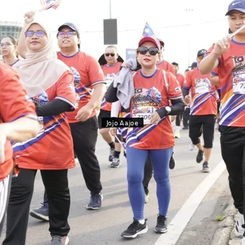 Runner Photo 6031035