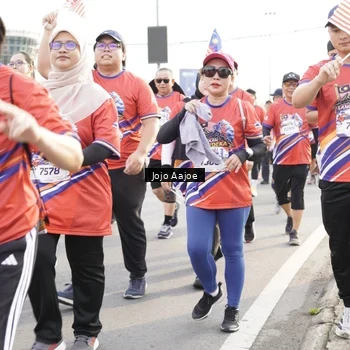 Runner Photo 6031036