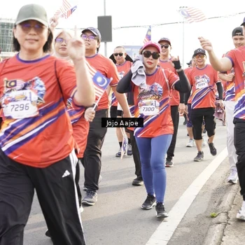 Runner Photo 6031040