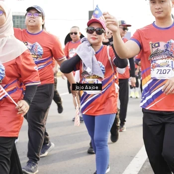 Runner Photo 6031043