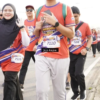 Runner Photo 6031055