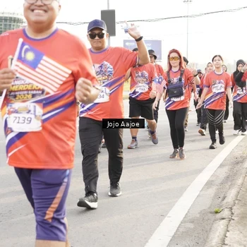 Runner Photo 6031072