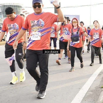 Runner Photo 6031073