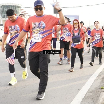 Runner Photo 6031074