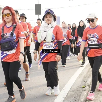 Runner Photo 6031084