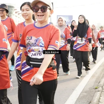 Runner Photo 6031095
