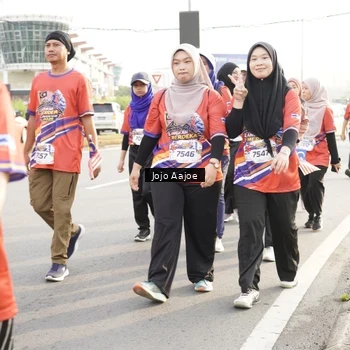 Runner Photo 6031101