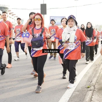 Runner Photo 6031110