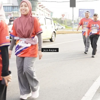 Runner Photo 6031113
