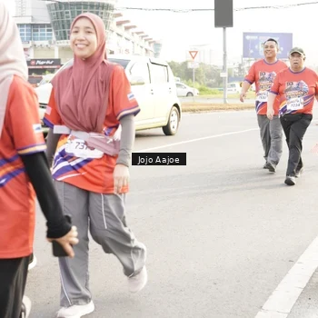 Runner Photo 6031115