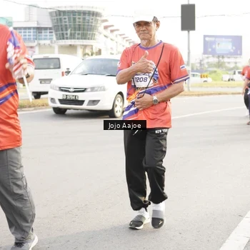 Runner Photo 6031136