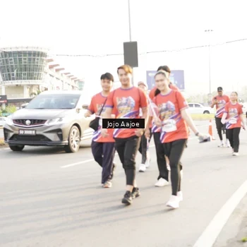 Runner Photo 6031155