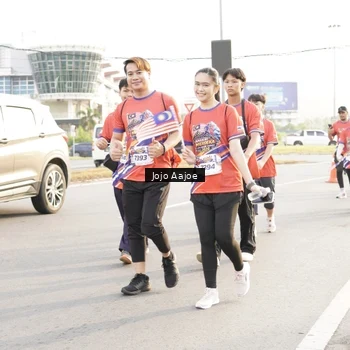 Runner Photo 6031157