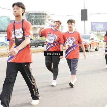 Runner Photo 6031174