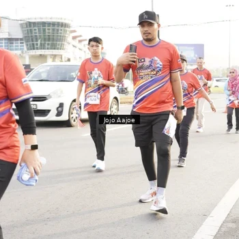 Runner Photo 6031195