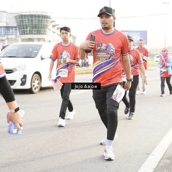 Runner Photo 6031196