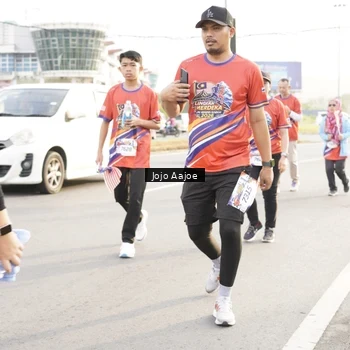 Runner Photo 6031198