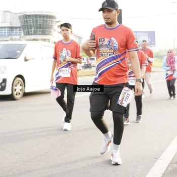 Runner Photo 6031199