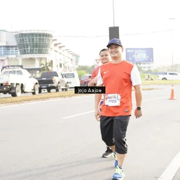 Runner Photo 6031236
