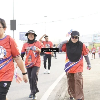 Runner Photo 6031245