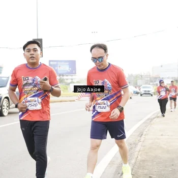 Runner Photo 6031254