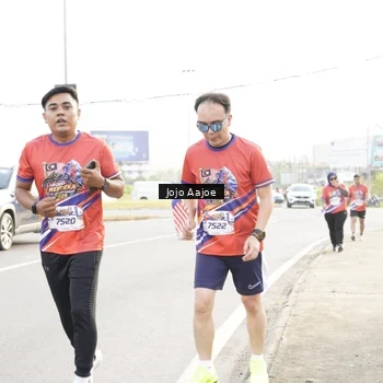 Runner Photo 6031264
